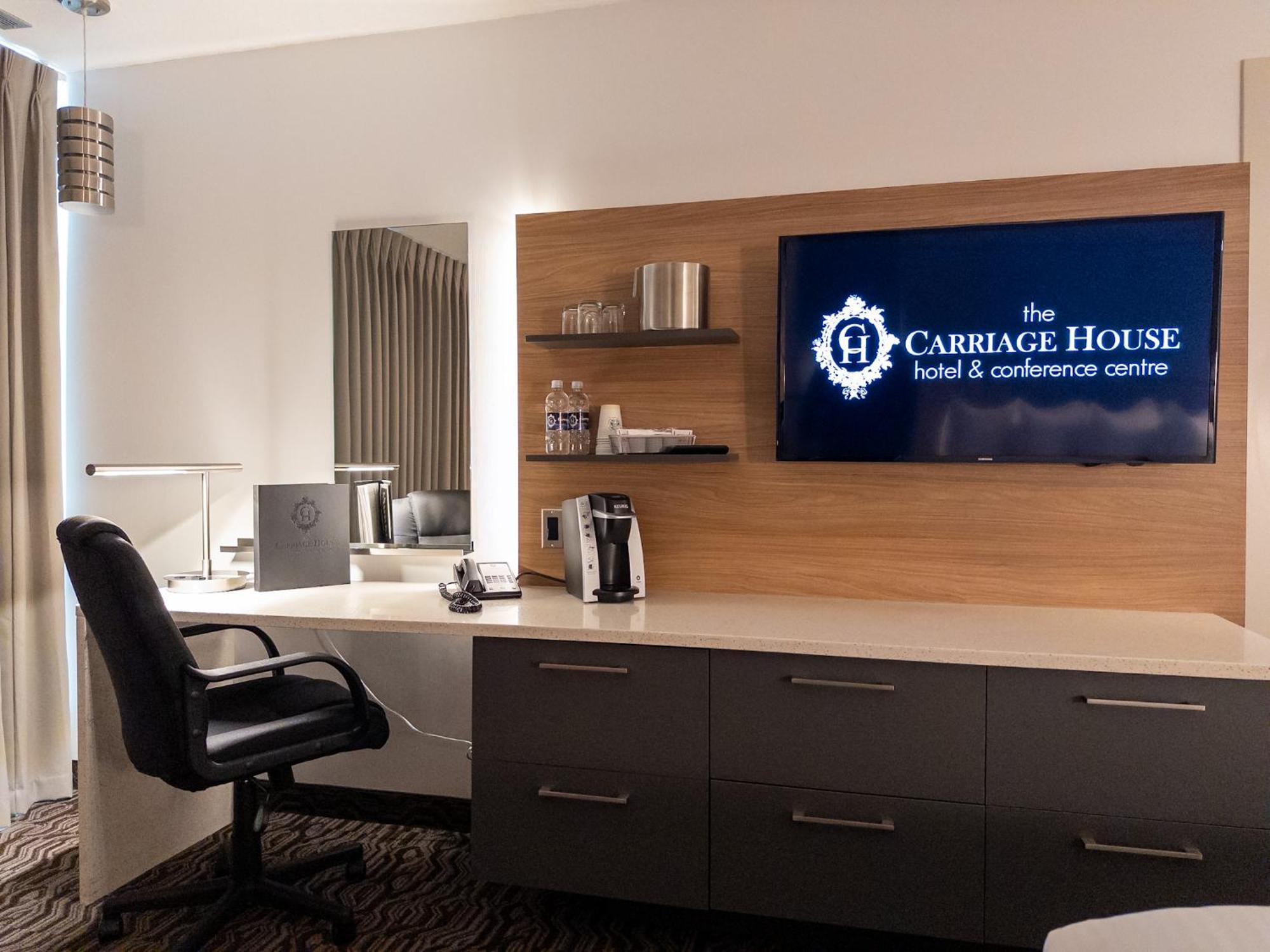 Carriage House Hotel And Conference Centre YYC Exterior foto