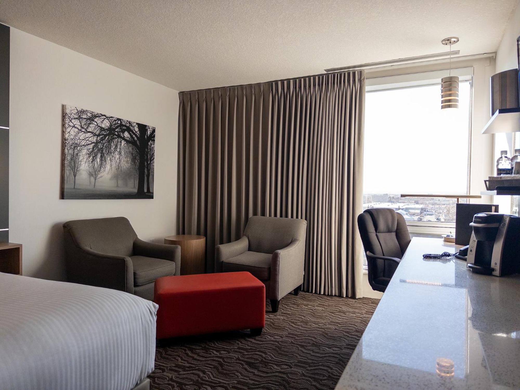 Carriage House Hotel And Conference Centre YYC Exterior foto
